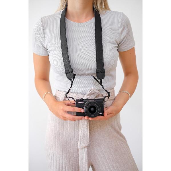 Leren camerariem - Neck strap - 'Fien' zwart
