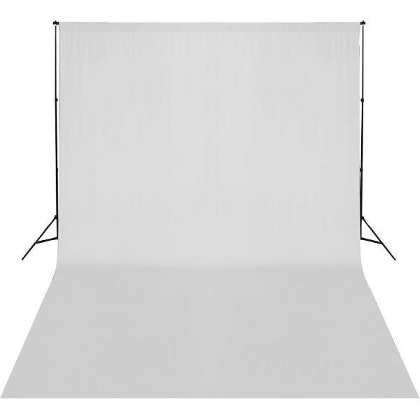 Achtergrondsysteem met wit doek 500 x 300 cm.