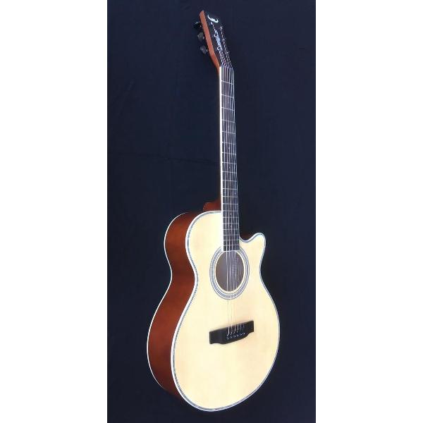 Bullfighter D4012NM western/folkgitaar mooi MAT afgewerkt.