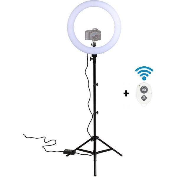 a sunny day ringlamp met statief, telefoonhouder en bluetooth afstandsbediening – LED - 18 inch / 46 cm – 246 hoog