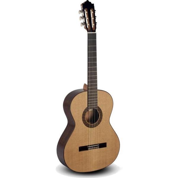Cuenca model 20 klassieke gitaar met massief ceder bovenblad