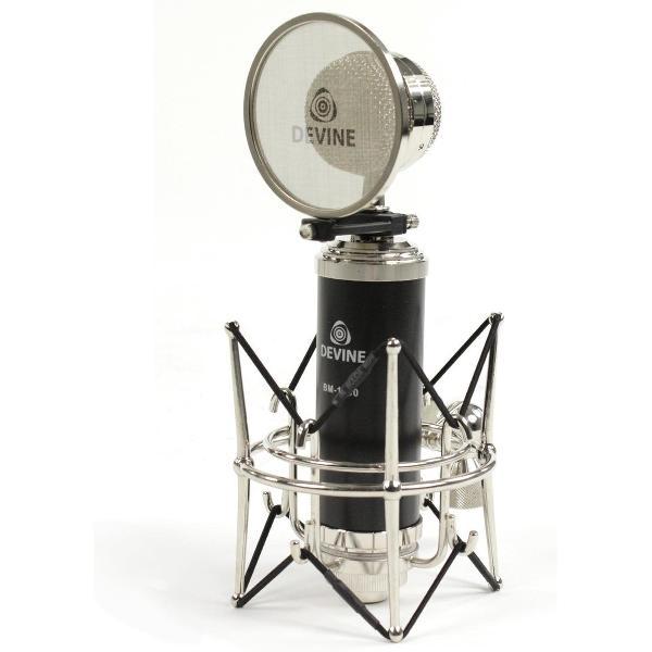 De Devine BM-1000 is een bijzonder vormgegeven studiomicrofoon. Hij is zowel dynamisch als in condensator-modus te gebruiken. Deze microfoon wordt geleverd met shockmount, popfilter en XLR naar 3.5 mini-jack kabel.