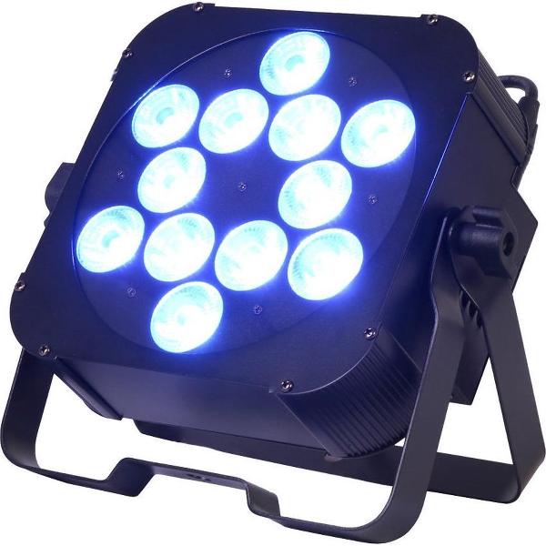 De Ayra Compar 60 is een LED-projector die een imposante lichtprojectie bezit. Deze haalt met gemak een intensiteit van 7910 lux op 1 meter. Bovendien is een groot aantal kleurencombinaties mogelijk door de RGBAW+UV LED's.