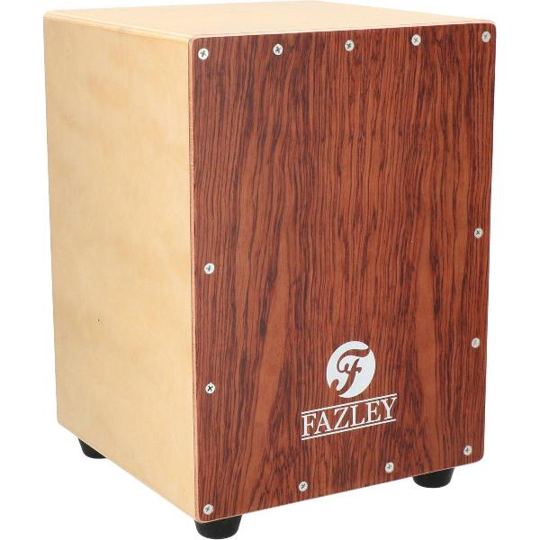 De CJ-04-M Mini Padoek cajon van Fazley heeft een berkenhouten body en een slagplaat van fineer. Het formaat is 27 x 27 x 35 cm en met name de hoge snare-achtige klanken komen goed tot hun recht.