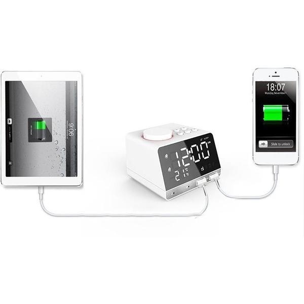 Multifunctionele Digitale LED Wekkerradio - Bluetooth - Dubbele Alarm Functie - 2 USB Oplaadfuncties - Telefoonoplader - Spiegel LED Display - Dual Alarm - FM Radio - Temperatuur - 12hr/24HR - Batterij Backup - Kinderwekker - Cadeau tip - Wit