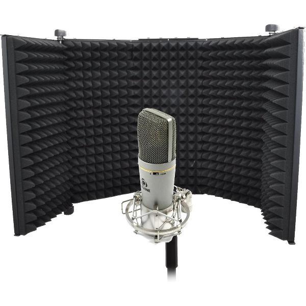 De Devine BM-600 grootmembraan condensatormicrofoon is een goede stap richting professionele opnames. Nu de akoestiek van je ruimte nog. Hiervoor hebben we hem gebundeld met het Devine RF 30 reflectiescherm.