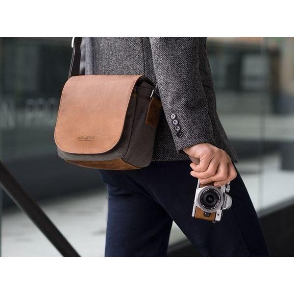 Olympus OM-D - Mini Messenger - Cameratas - Leer