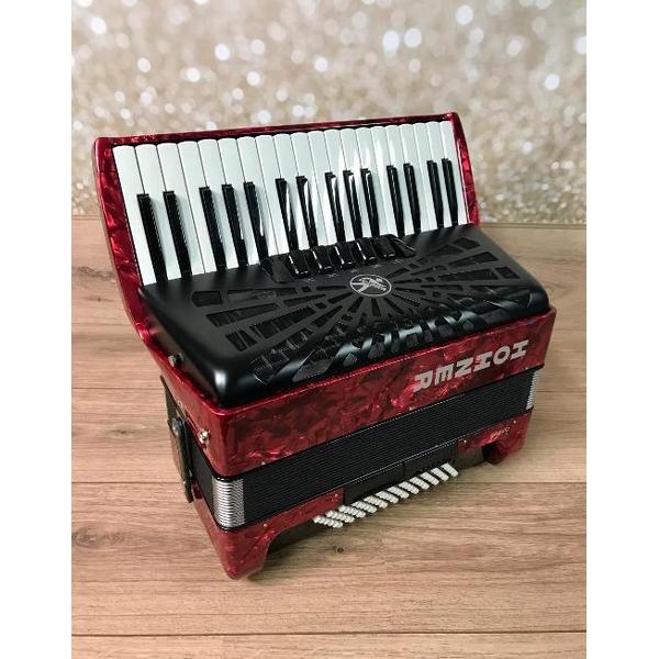 Hohner Bravo III 72 Silent Key, rood, stoffen balg (nieuwste model)