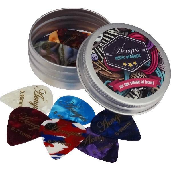 12 Plectrums in blikken doosje - Celluloid plectrum set - thin 0.46, medium 0.71 en thick 0.96 mm