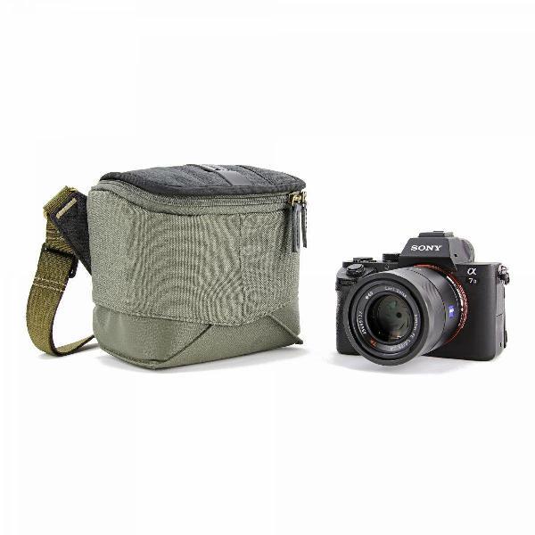 VEO TRAVEL 14 BK Systeemcamera Schoudertas (16.5 x 14 x 12.5cm) Zwart Kaki