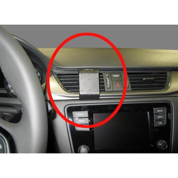 Proclip Skoda Rapid 18- Center mount NOT for Cool edition