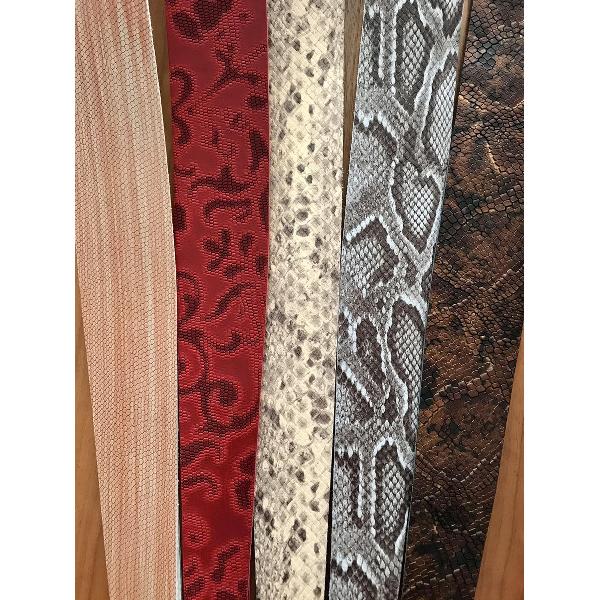 LIAM'S Lederen verstelbare gitaarband slangen print in het geel/bruin (SENDRA) - limited run - guitar strap - slangenleer print