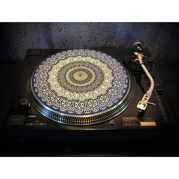 Zoetrope Felt Turntable Slipmat “Cogwheel Gold”