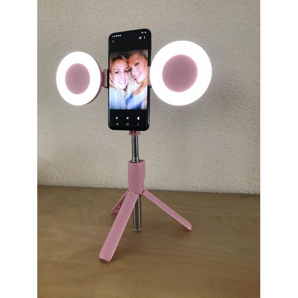 Selfie Ring Light - Ringlamp - Bluetooth Selfie Stick tot 66cm uitschuifbaar met dubbel Ring Light - Statief met dubbel led ring light - afstandbediening - roze