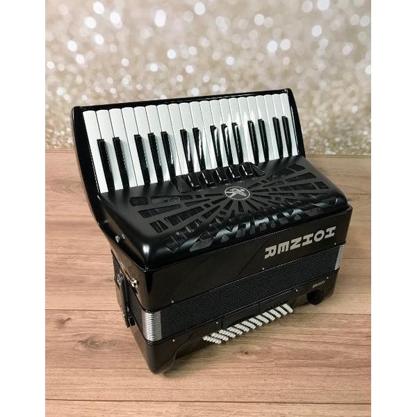 Hohner Bravo III 72 Silent Key, zwart, stoffen balg (nieuwste model)