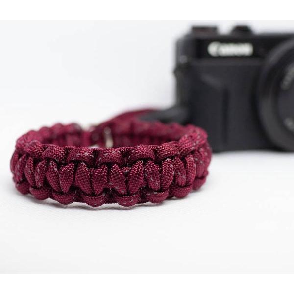Dutch Cord |Camera Polsriem | Camera Polsband | Camera Wrist Strap | Met Peak Design Anchor Link | Dark Red Reflection Strap