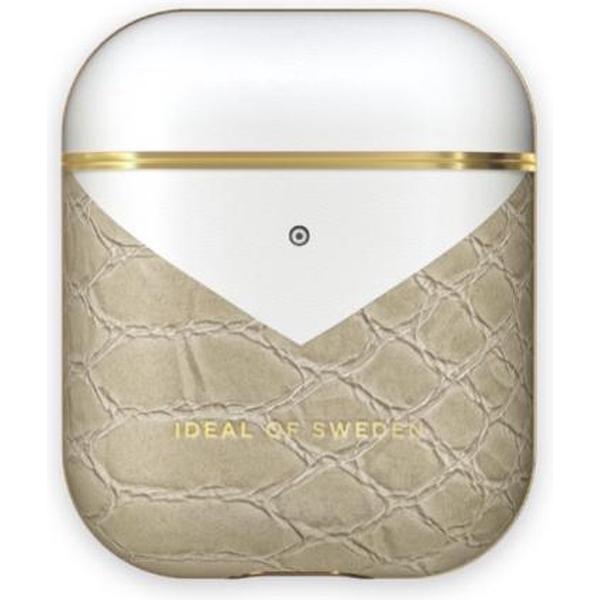 iDeal of Sweden AirPods Case PU voor 1st & 2nd Generation Wild Cameo