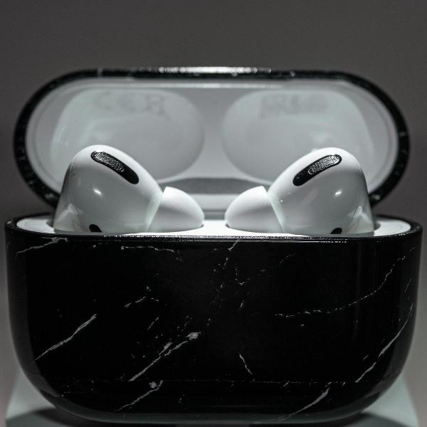 APPLE AIRPODS PRO - BLACK MARBLE - COVER CASE