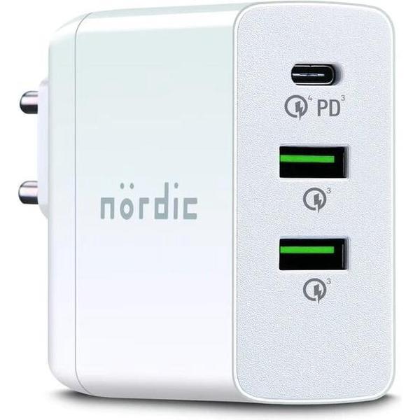 NÖRDIC USBA-N1002, 3-poorts wandlader, USB-C 45W PD, 2x USB A 18W QuickCharger 3.0, stekker adapter, Wit