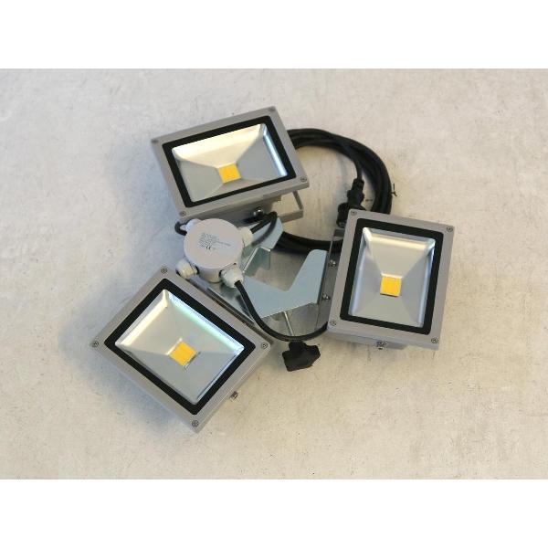 Partyspace Lichtset met 3 LED lampen voor vouwtent 3 x 20W