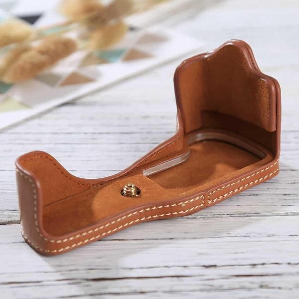 1/4 inch draad PU lederen camera half behuizing basis voor Canon EOS M3 (bruin)