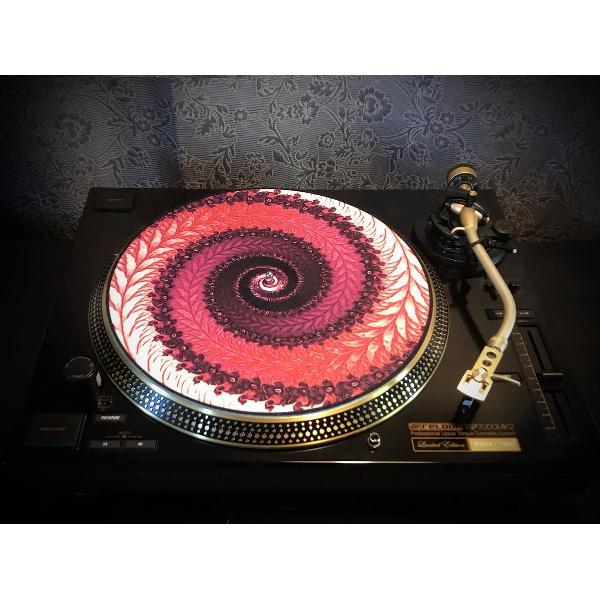 Zoetrope Felt Turntable Slipmat “Magenta Fern”